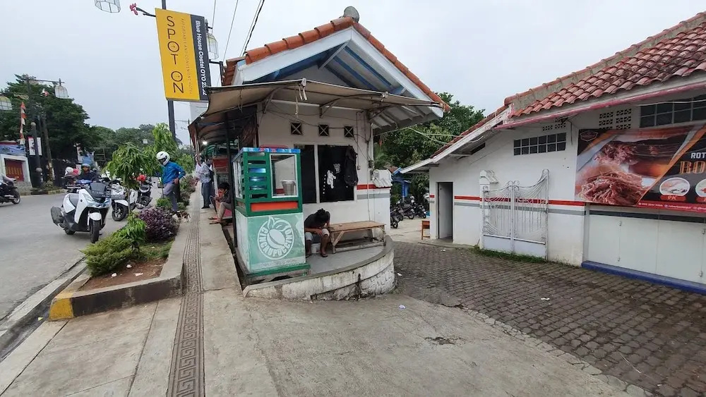RedDoorz Syariah At Jl Pangeran Hidayatullah Cianjur