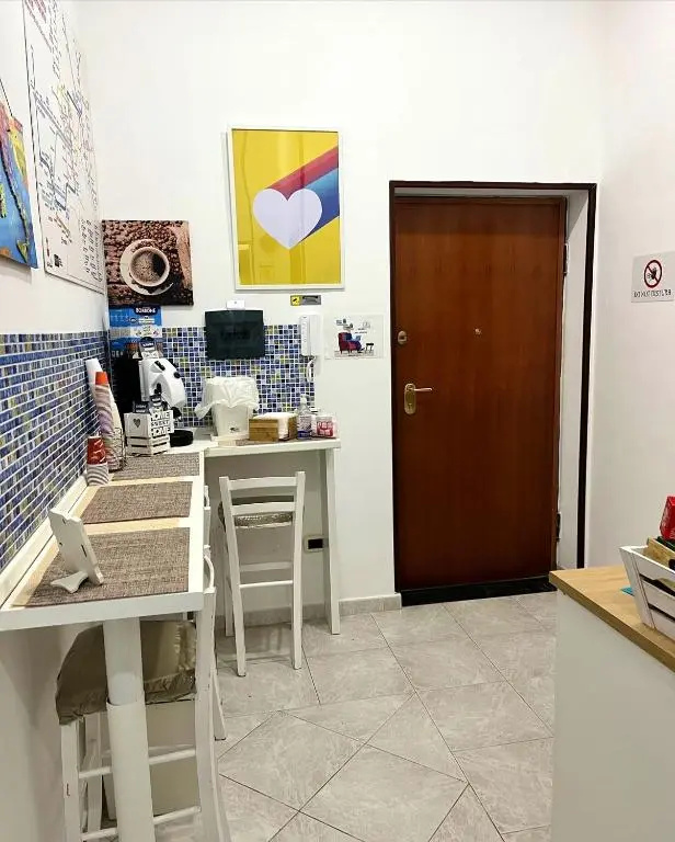 Apartment with 3 bedrooms in Napoli with balcony and WiFi