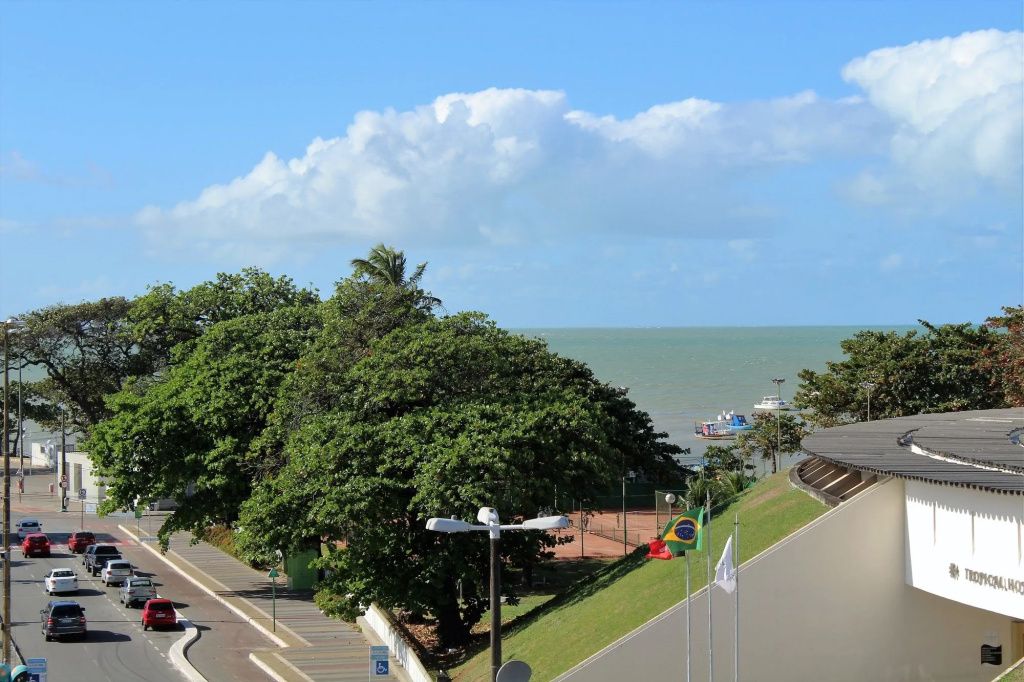 Beach & Waterfront