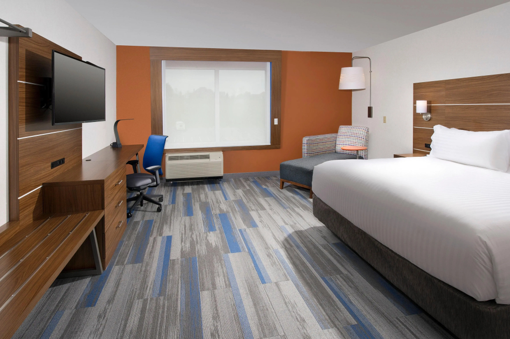 Holiday Inn Express & Suites Altoona by IHG — фото 3
