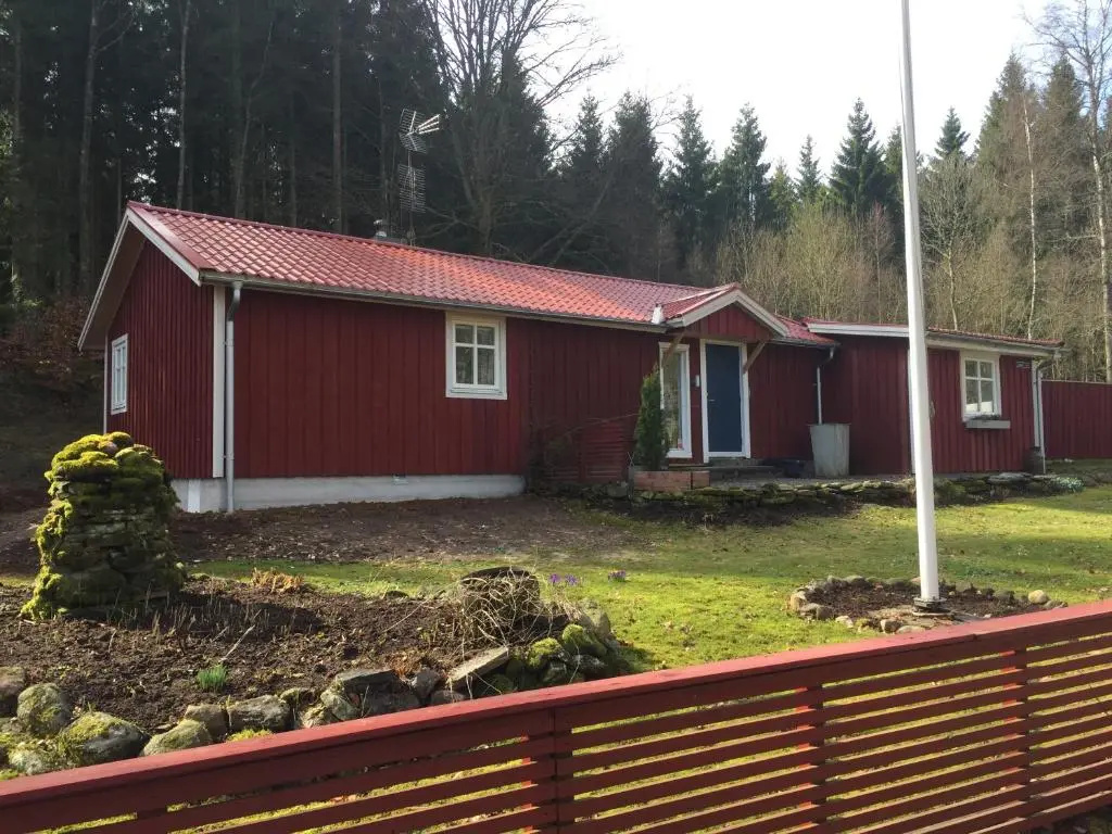 3 Bedrooms Cottage