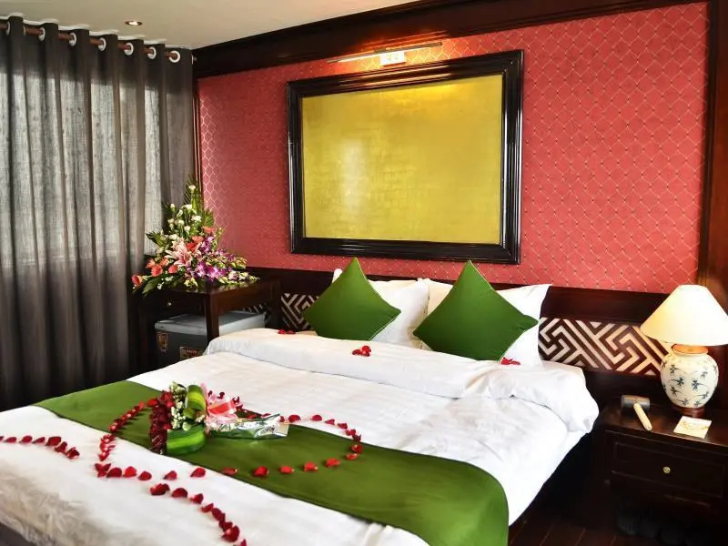 Deluxe Double room with balcony (full double bed)