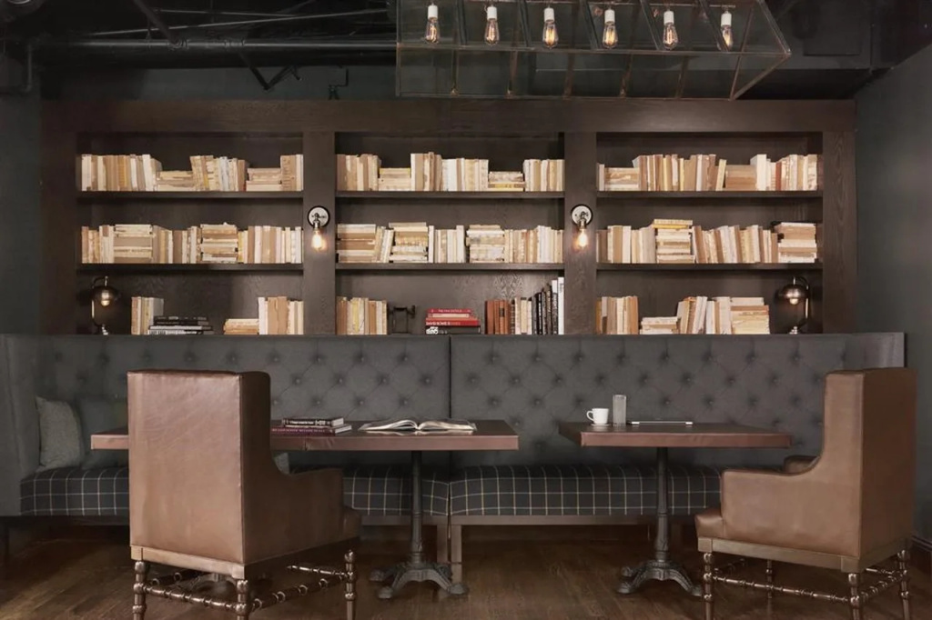 Q&C HotelBar New Orleans Autograph Collection®
