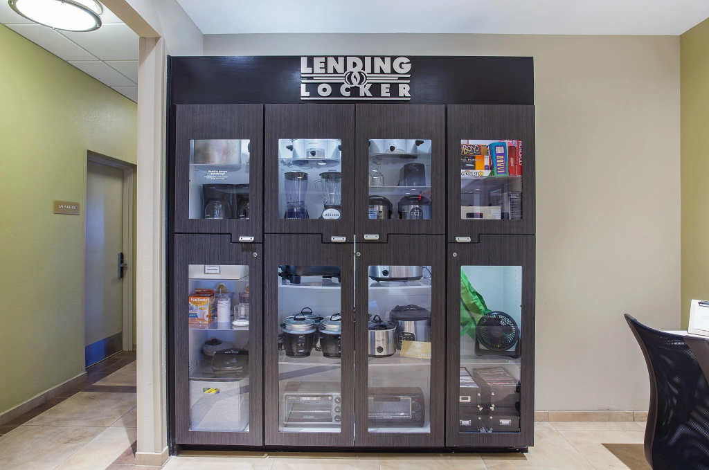 Lobby & Reception