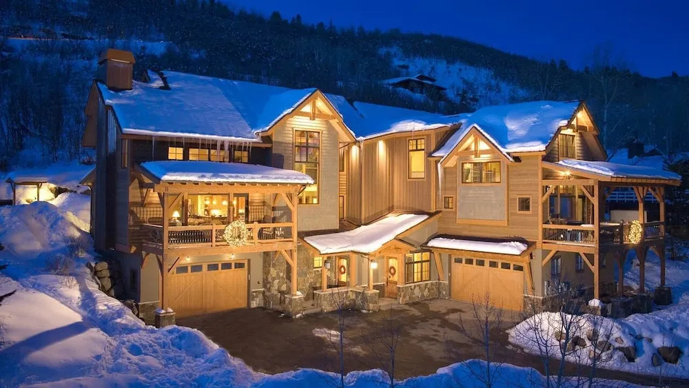 Bears Grande 8 BedroomHoliday home By Moving Mountains