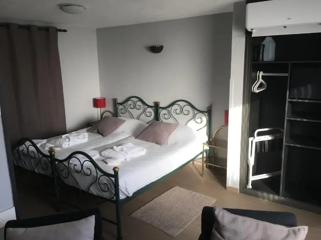 Tropical Hotel - Chambres
