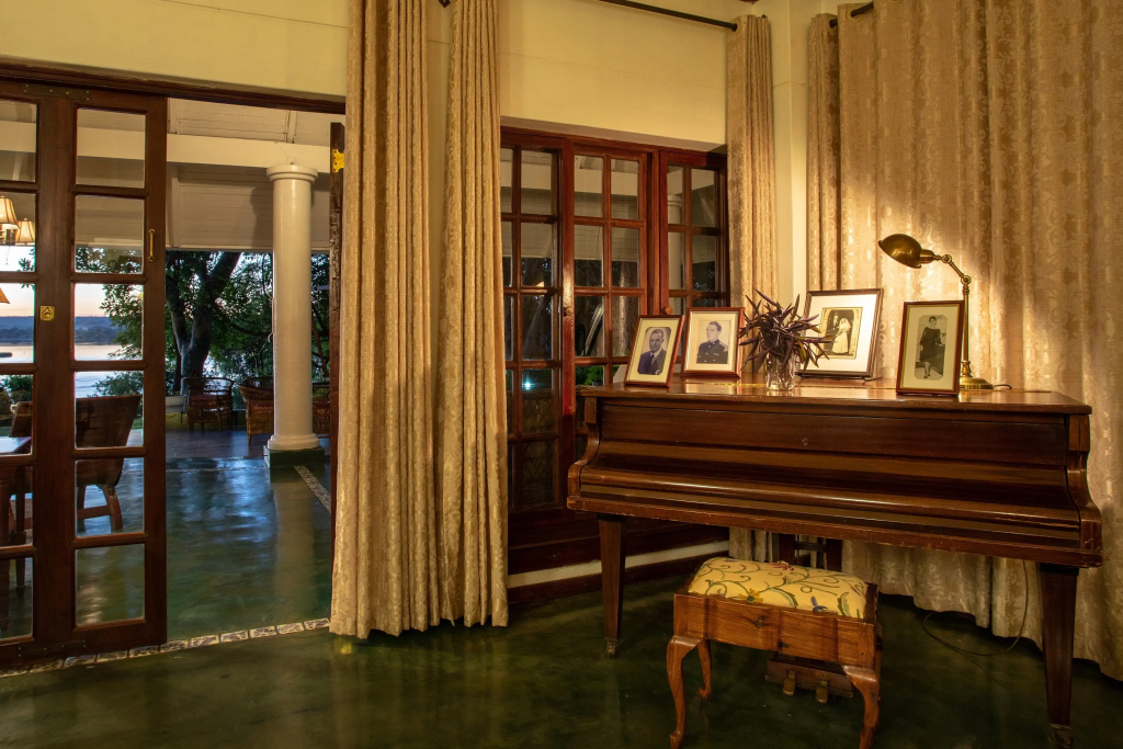 The River Club - Général
