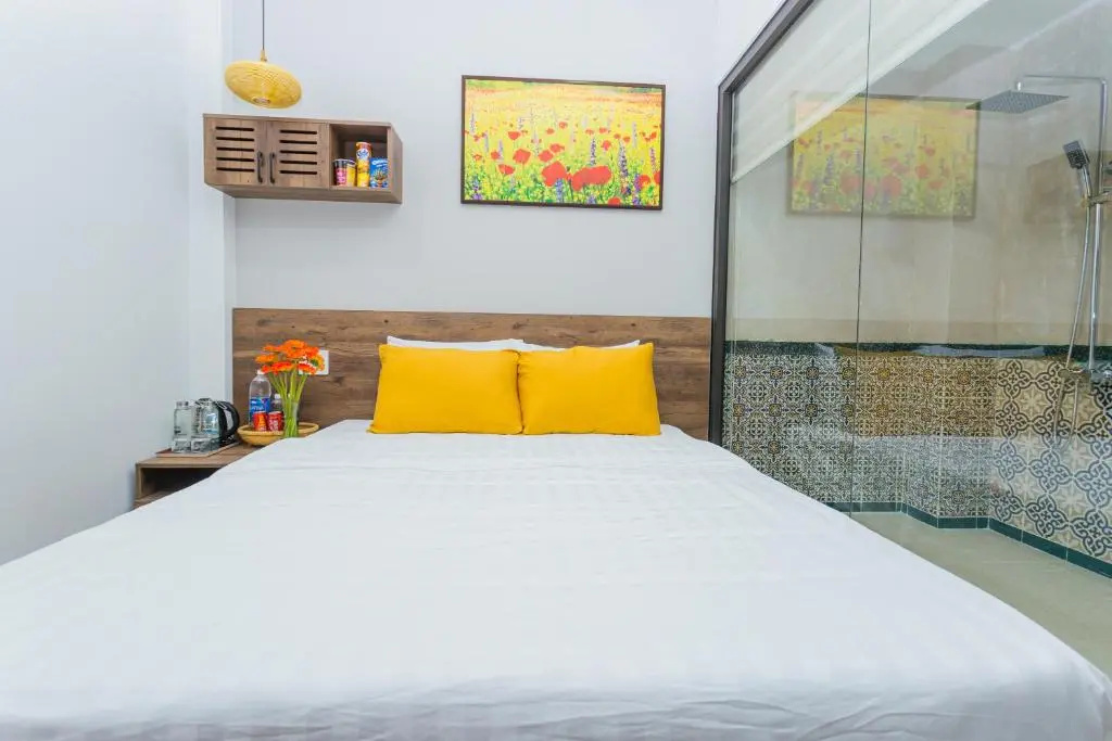 Economy room