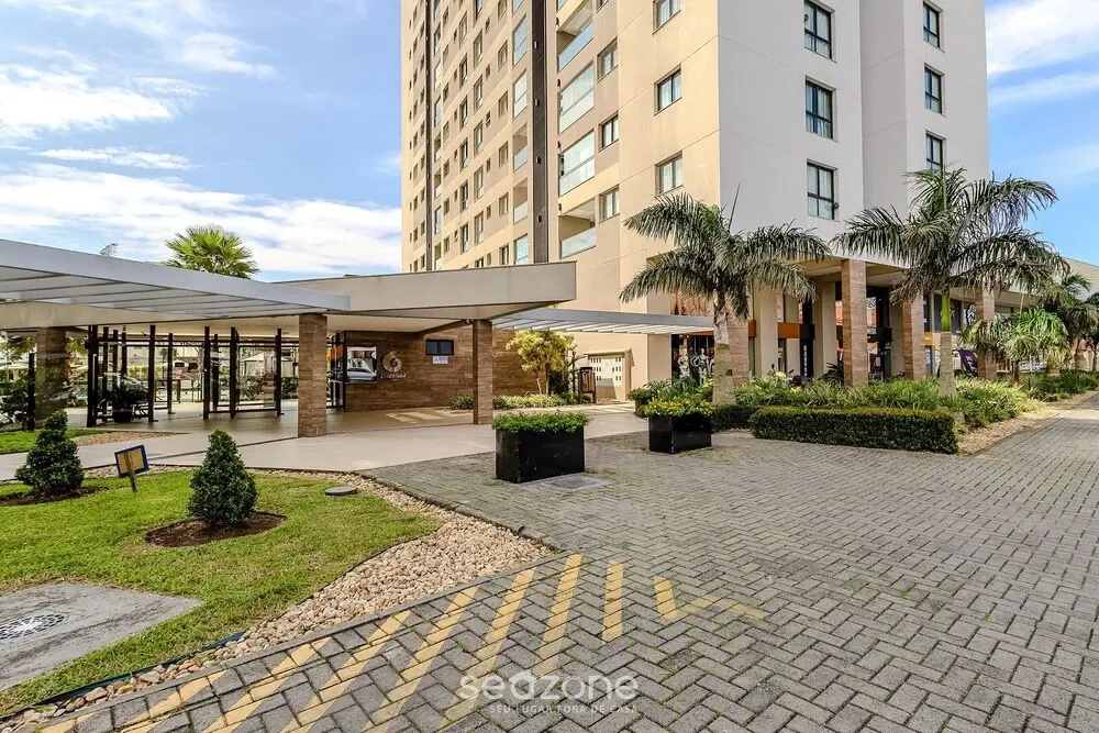 Modern apt With Pool Near the Beach Avr0203