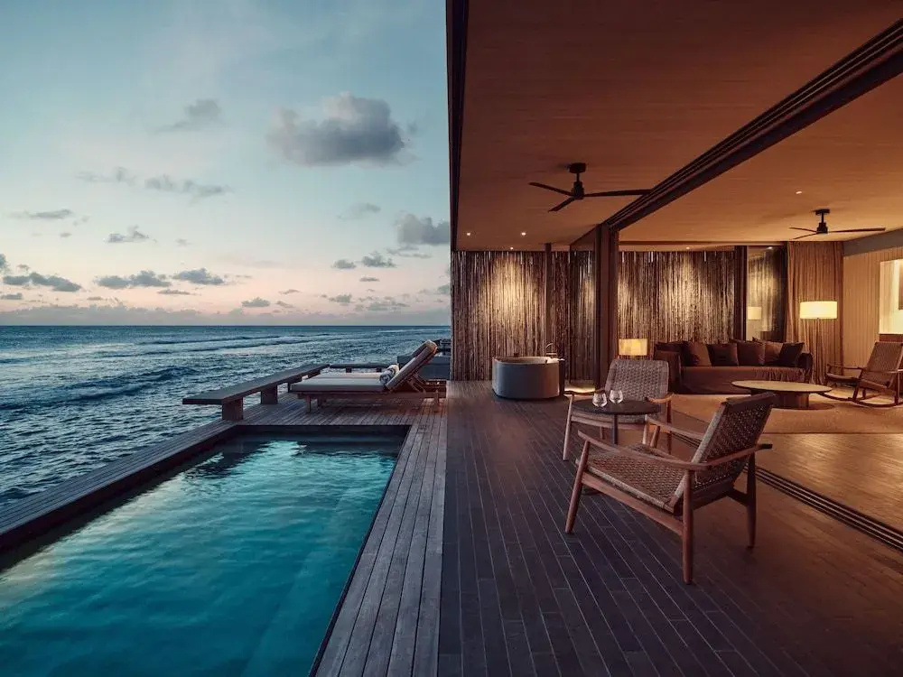 Beach & Waterfront
