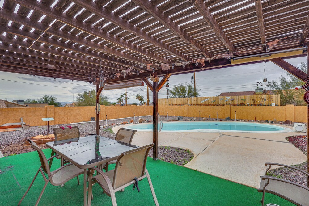 Pool & Patio! Mod Desert Digs Near Lake Havasu