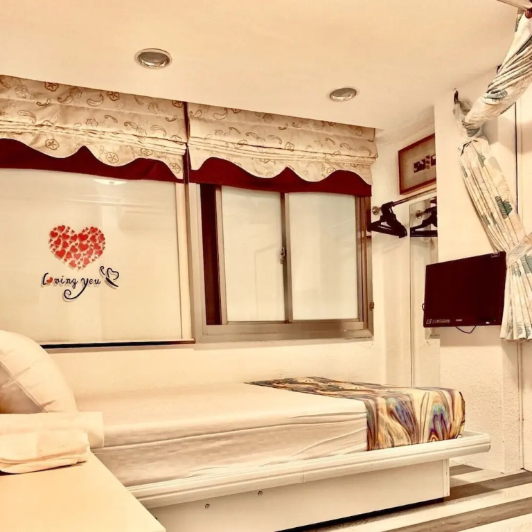 2 Bedrooms Suite