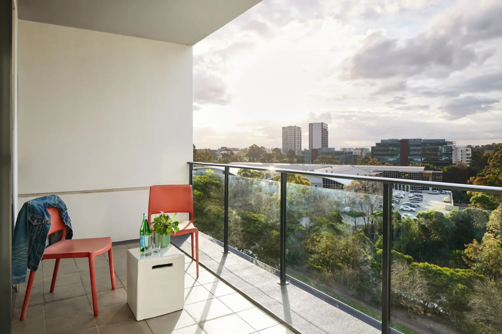 Balcony & Terrace