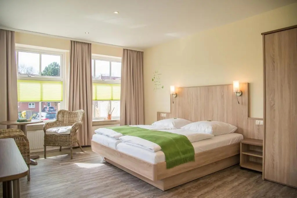Standard Double room (full double bed)