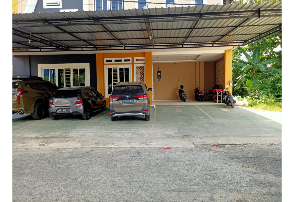 Hotel O Tri Homestay
