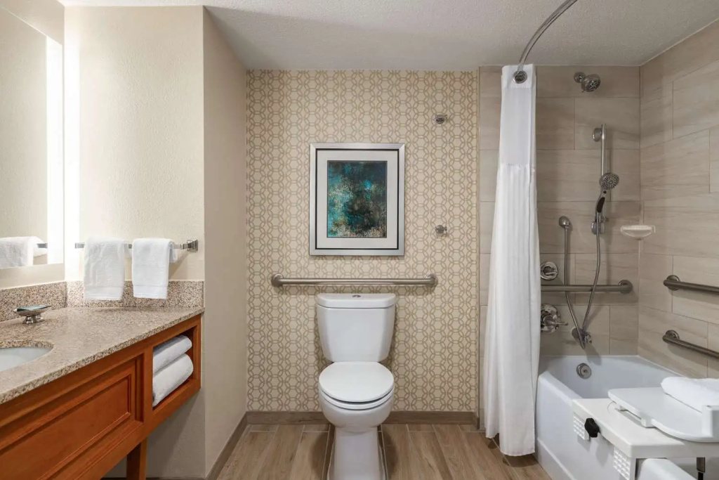 Doubletree by Hilton Fort Myers at Bell Tower Shops - Chambres