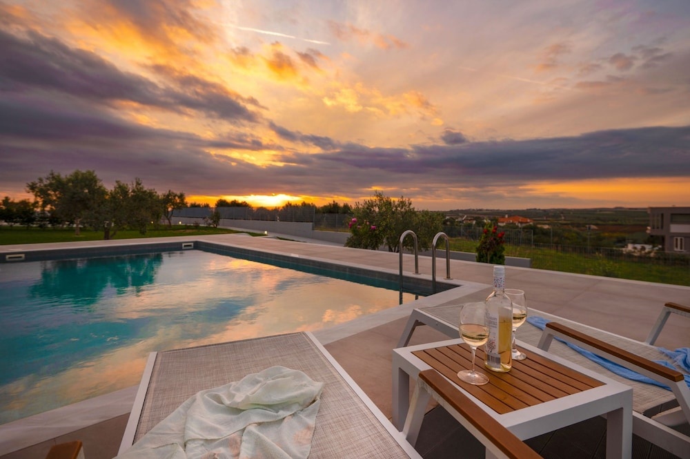 Sunset Villa in Moudania — 3