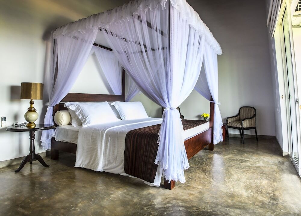 The Lagoon Villa