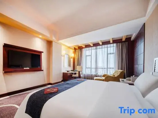 Presidential Double Suite full double bed