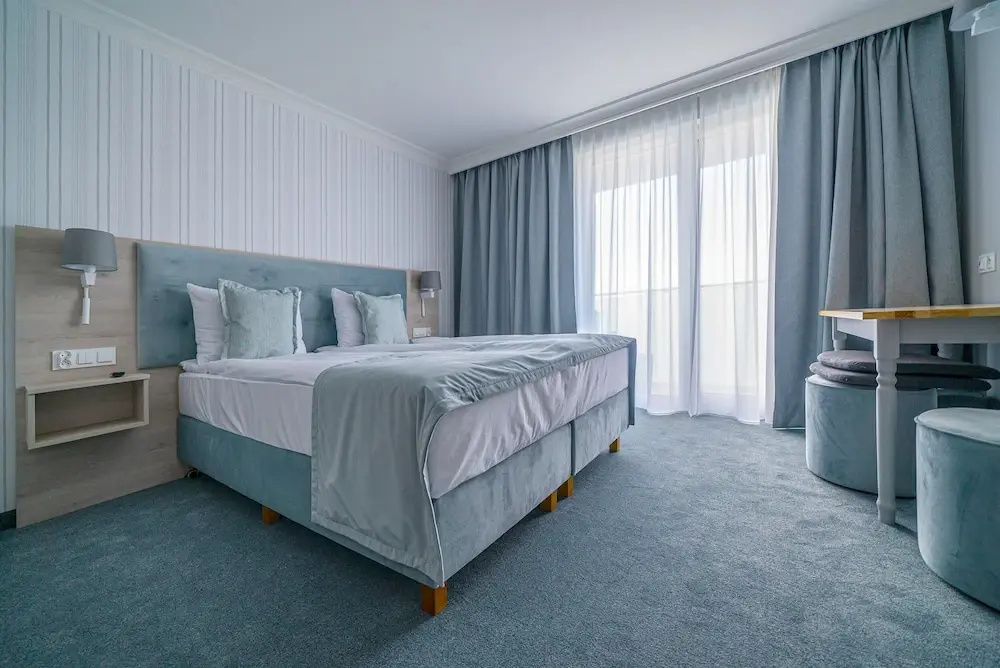Deluxe Double room (full double bed)