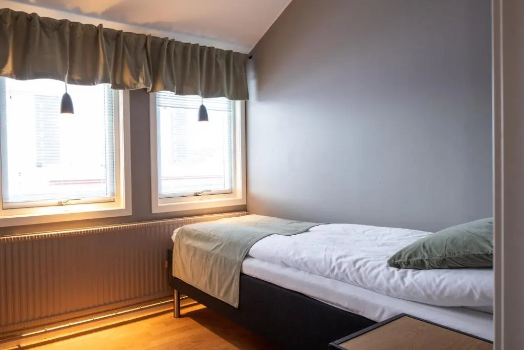 3 Bedrooms Apartment