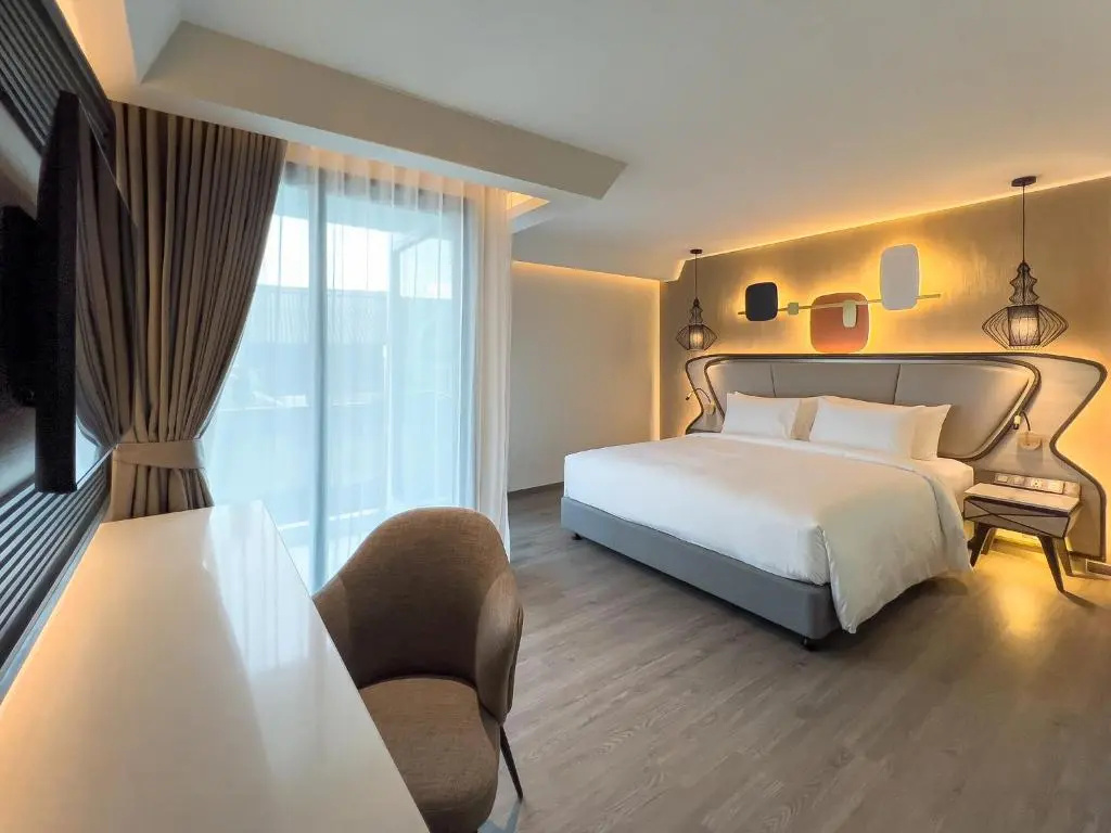 Premier Double room (full double bed)
