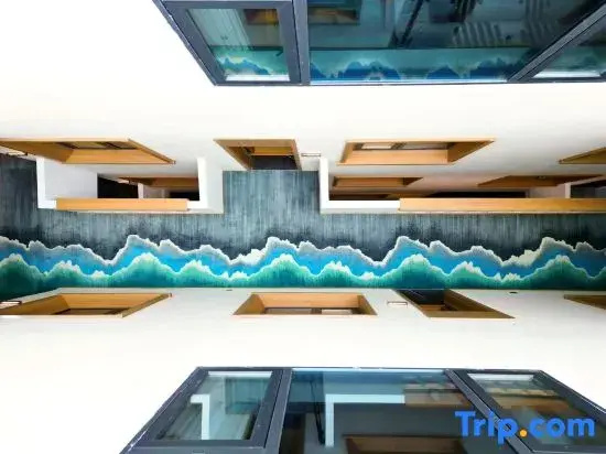 Jiuzhaigou Mountain Residence Hotel
