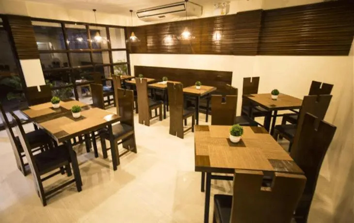 Food & Beverage