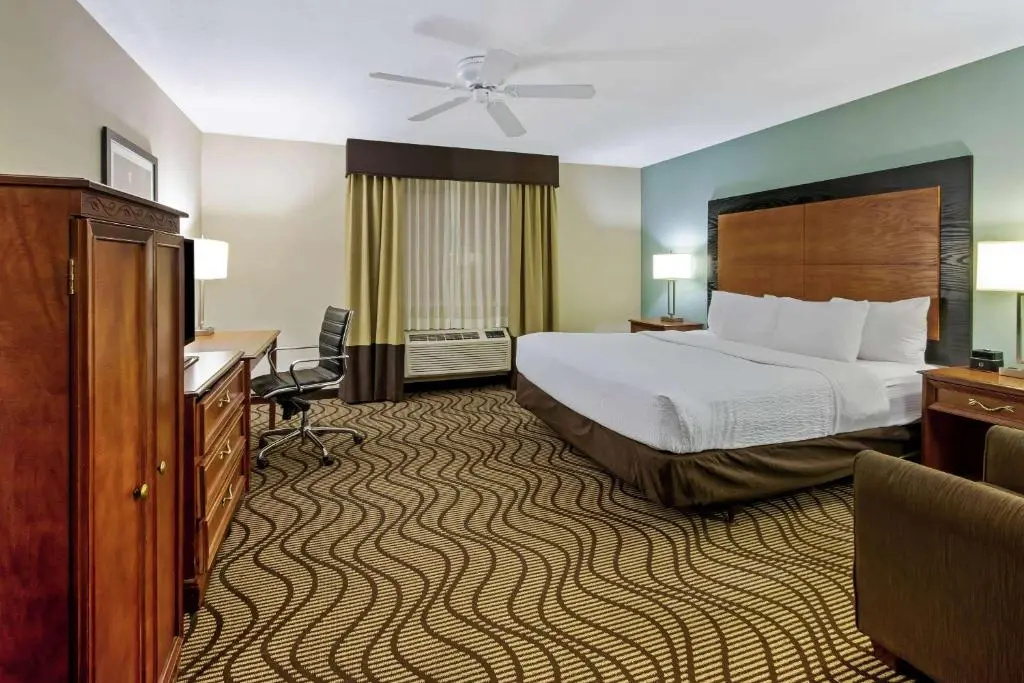 La Quinta Inn & Suites by Wyndham Santa Rosa - Chambres