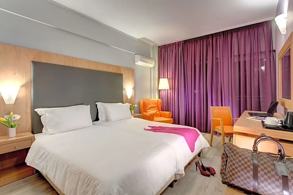 Polis Grand Hotel - Chambres