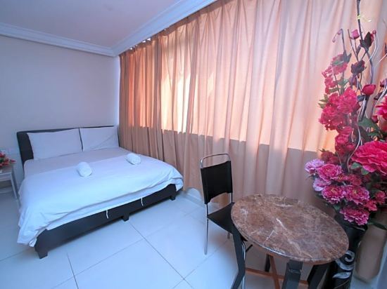 Safari Hotel