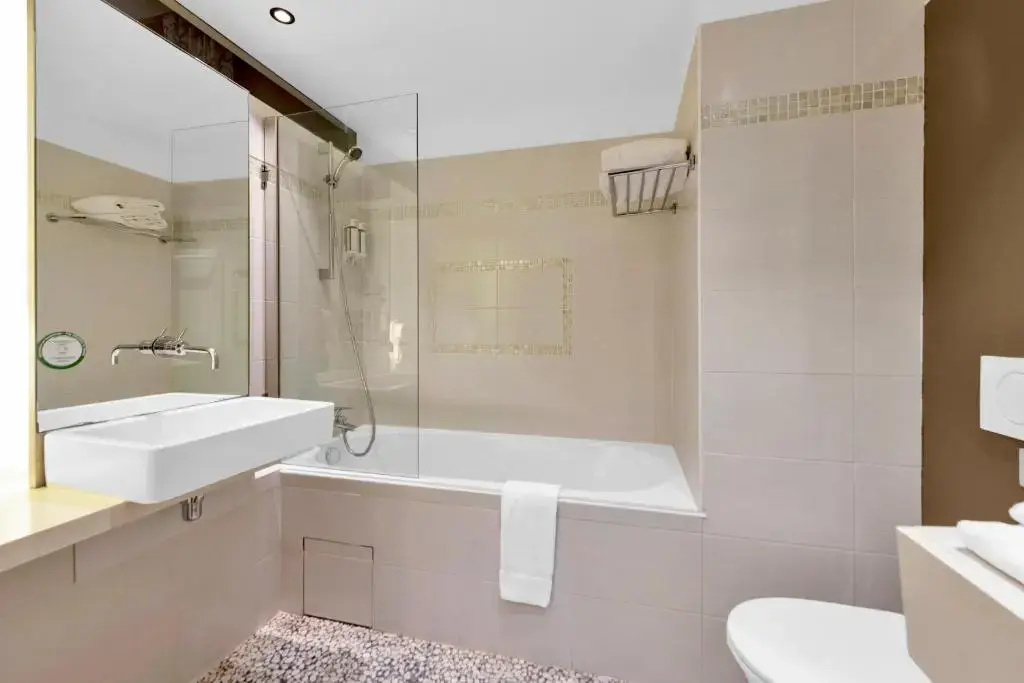Privilege Double room with garden view (full double bed)