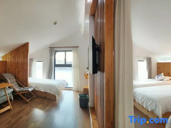 Standard Quadruple room with sea view