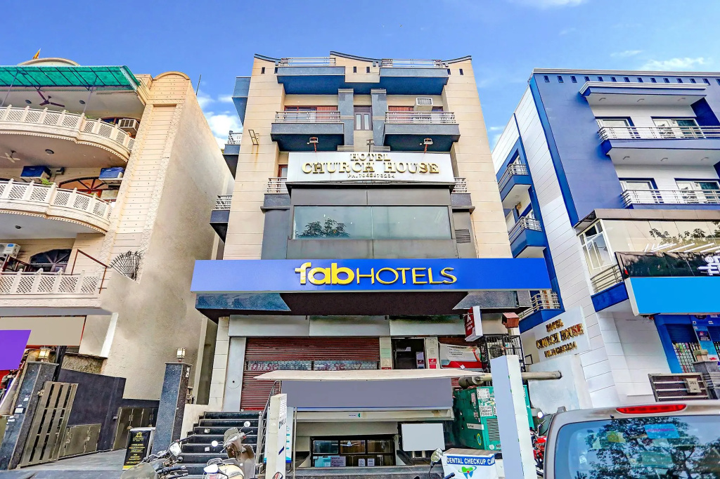 Fabhotel Maxx Inn