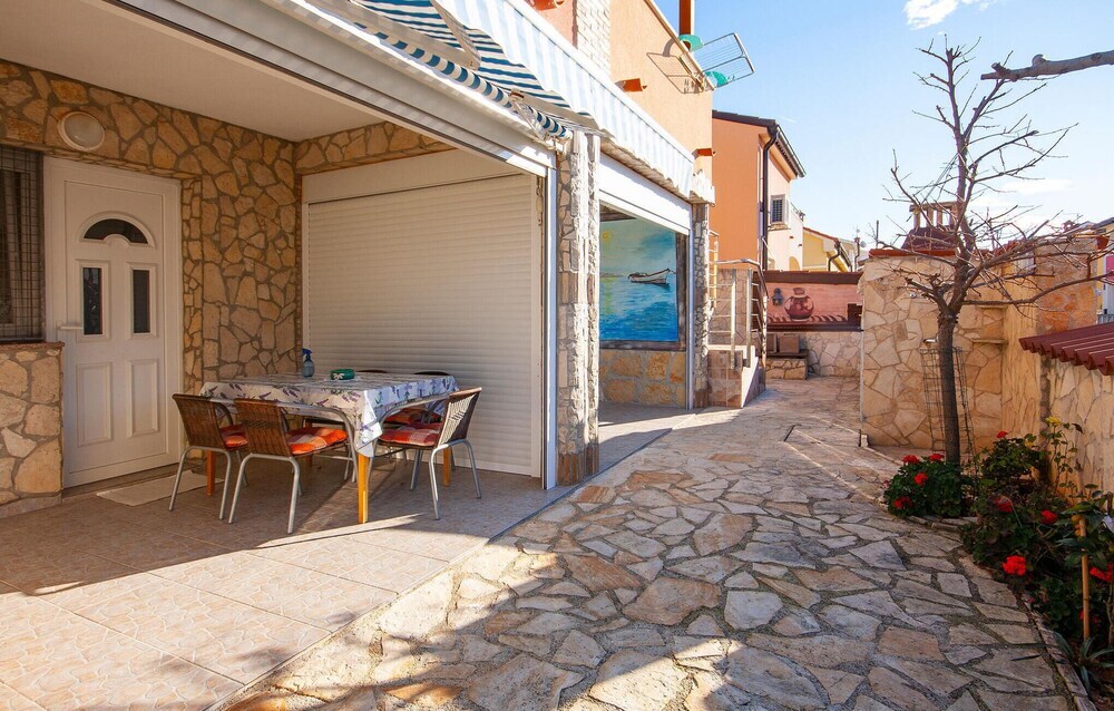 Отель Amazing Apartment in Medulin With 1 Bedrooms and Wifi, фото 16