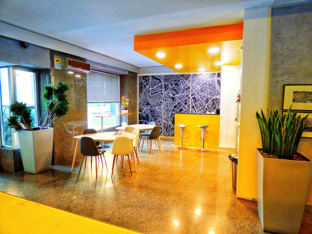 Lobby & Reception