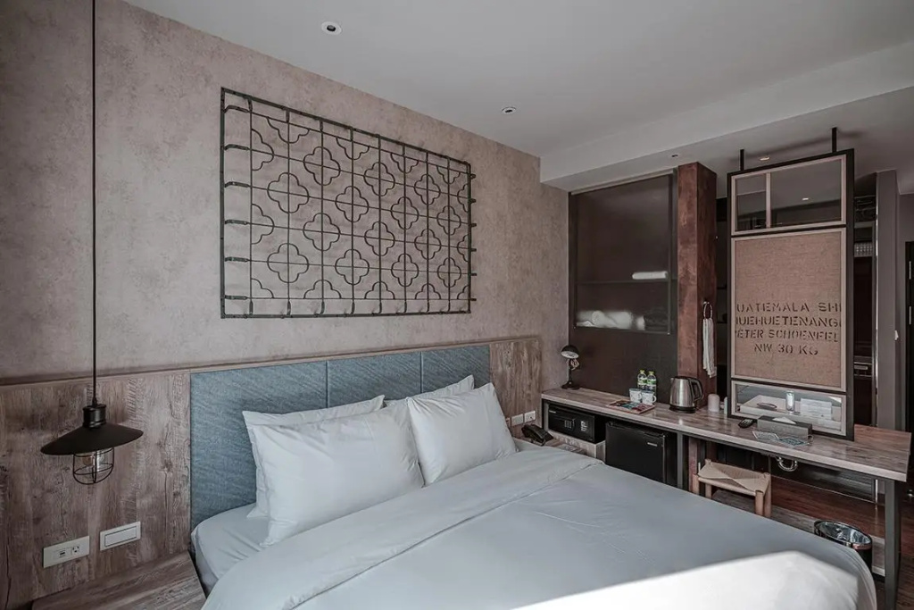 Standard Double room (full double bed)