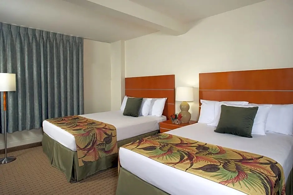 Romer House Waikiki - Chambres