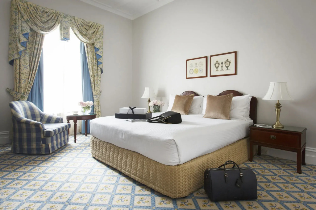The Hotel Windsor