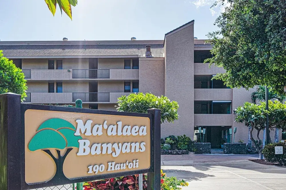 Ocean Front & Budget Friendly: Maalaea Banyans 204 - The Perfect Couples Getaway
