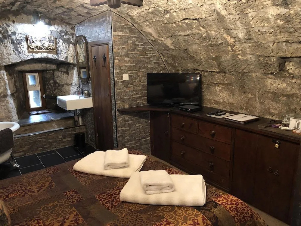 Castle Levan B&B — 5