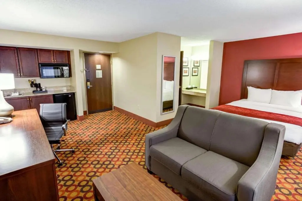 Standard Double Suite (full double bed)