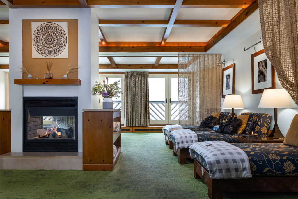 The Lodge at Spruce Peak, a Destination by Hyatt gallery 4