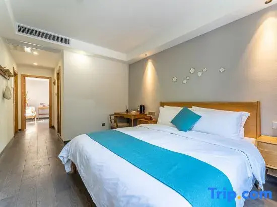 2 Bedrooms Quadruple Family Suite with garden view
