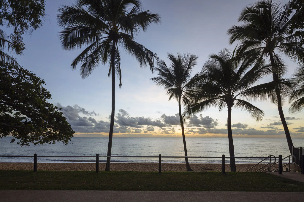 Beach & Waterfront
