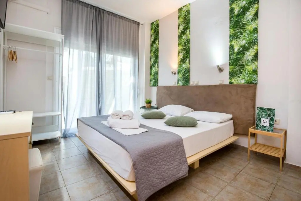 Economy Quadruple room