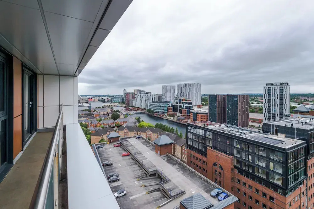 Quayview Oasis in Salford