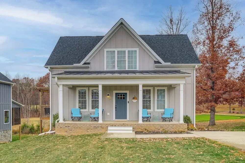Getaway w/ Resort Perks at Smith Mountain Lake!