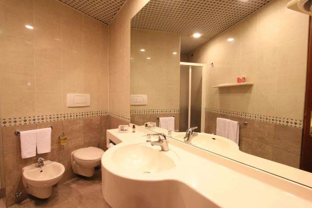 Mokinba Hotels King - Général