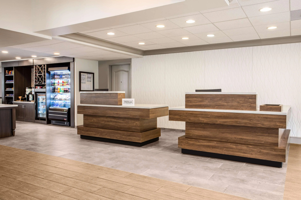 Lobby & Reception